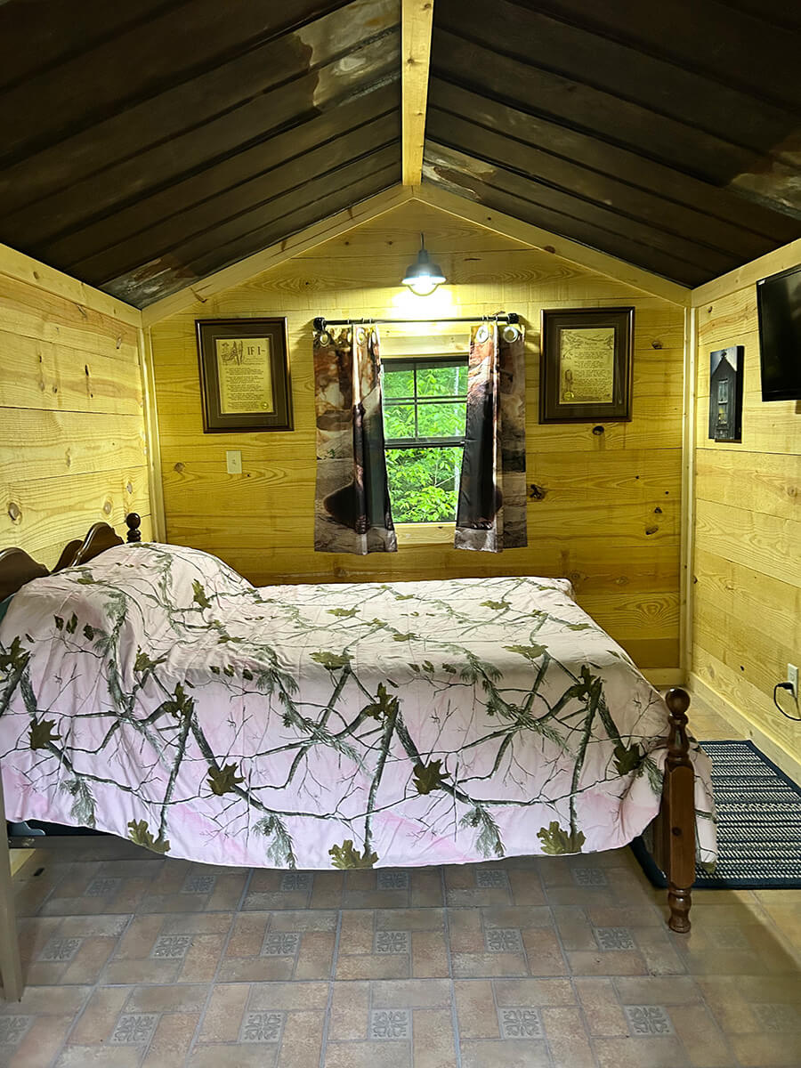 The sleeper cabin at Rooster Run